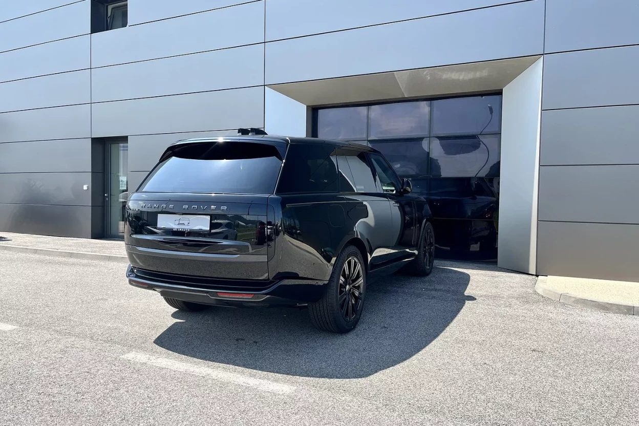 Range Rover Autobiography P550e PHEV SWB AUTOMAT AWD obrázok č. 3