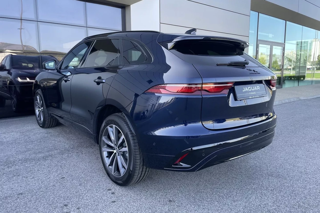 Jaguar F-Pace R-Dynamic SE D200 AWD AUTOMAT MHEV obrázok č. 10