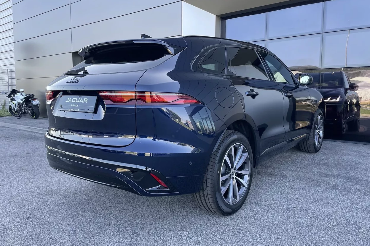Jaguar F-Pace R-Dynamic SE D200 AWD AUTOMAT MHEV obrázok č. 1