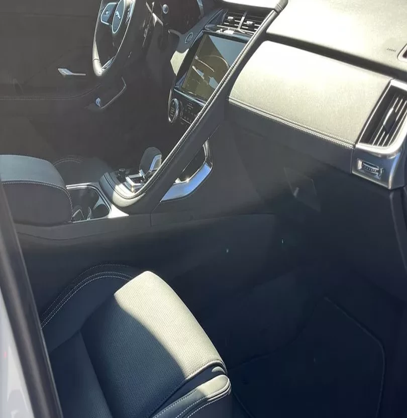 Jaguar E-Pace R-Dynamic S D165 MHEV AWD obrázok č. 11