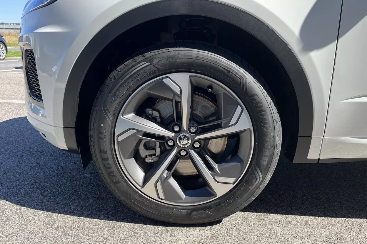 Jaguar E-Pace R-Dynamic S D165 MHEV AWD obrázok č. 7