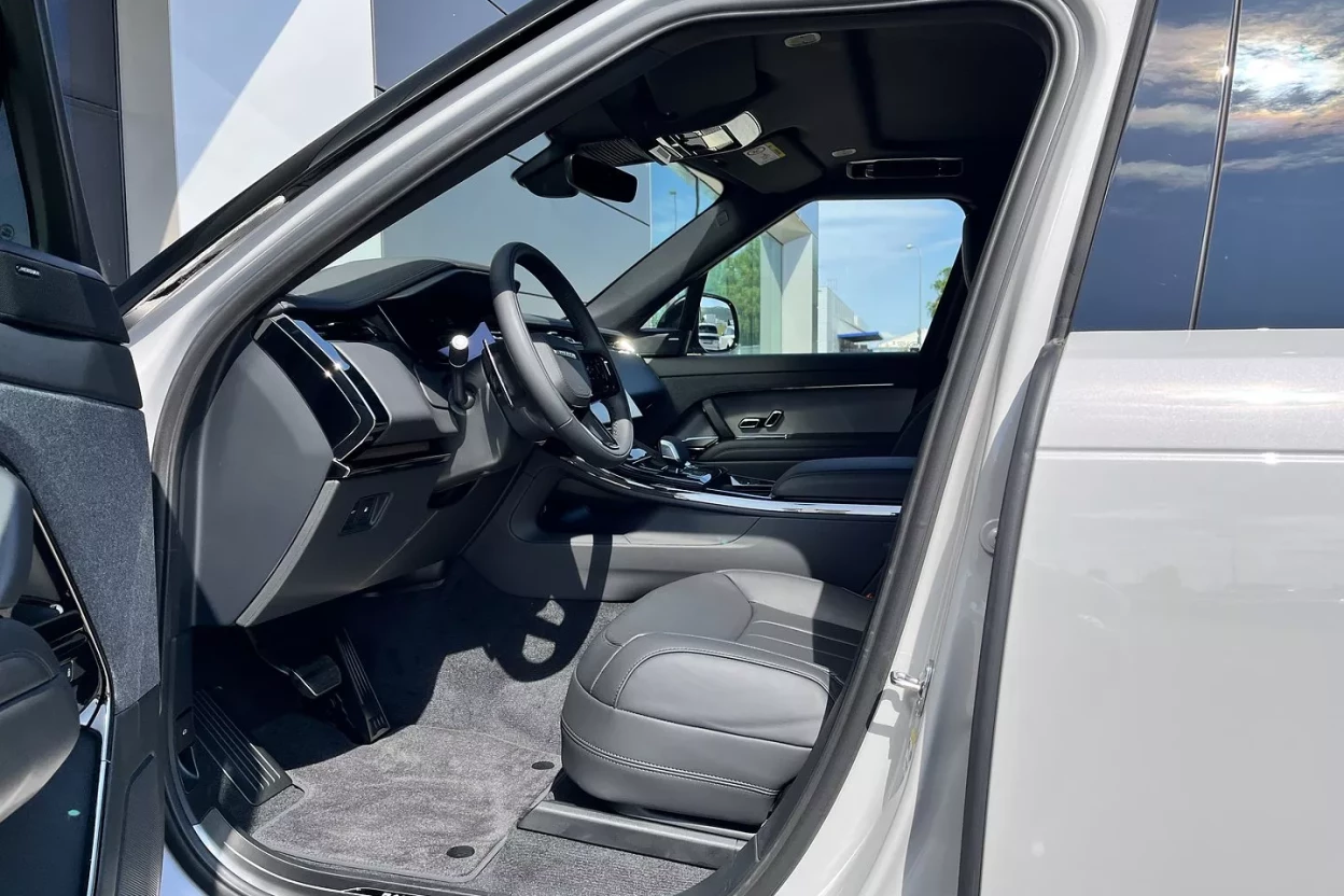 Range Rover Sport Dynamic SE P460e PHEV AWD obrázok č. 8