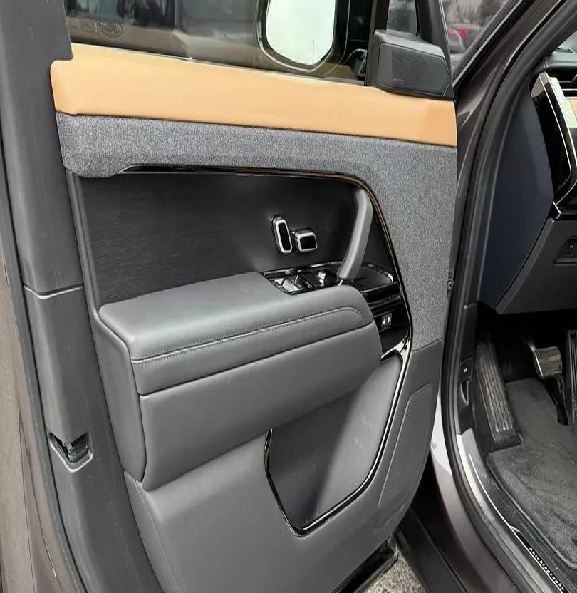 Land Rover Range Rover Sport Autobiography D350 MHEV AWD Automat obrázok č. 12