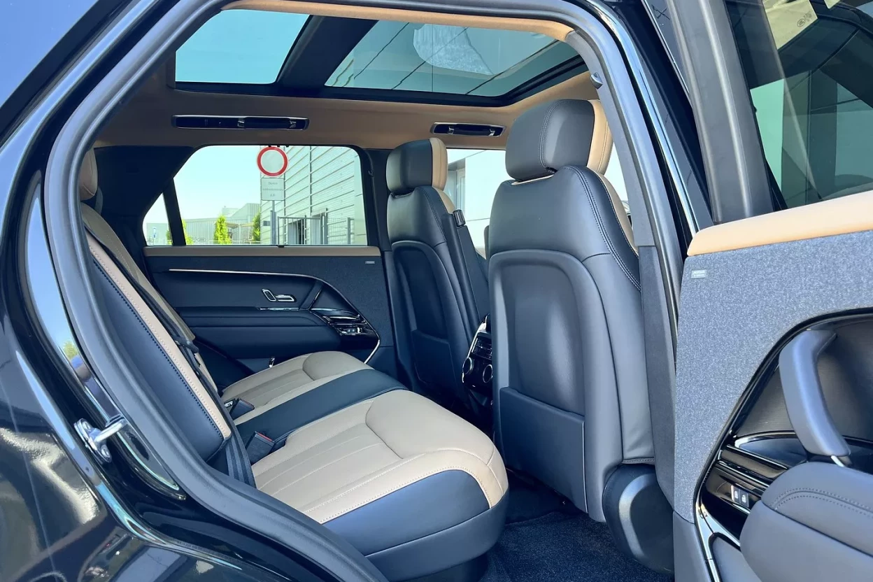Range Rover Sport Autobiography D350 MHEV AWD  obrázok č. 10