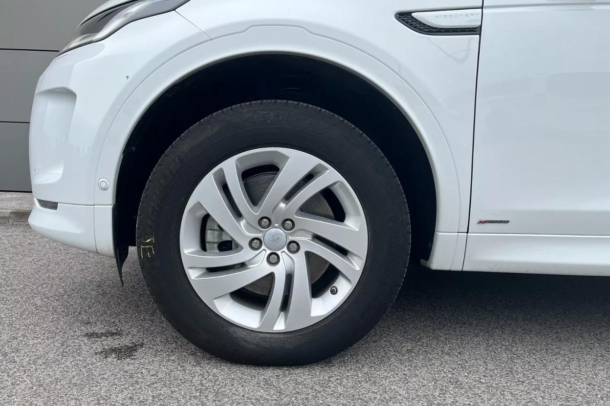 Land Rover Discovery Sport S - 7 MIEST 2.0D D150 AWD A/T obrázok č. 6