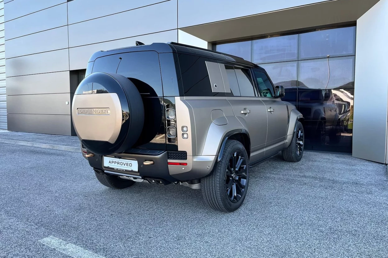 Land Rover Defender 110 OCTA P635 V8 MHEV AWD obrázok č. 5