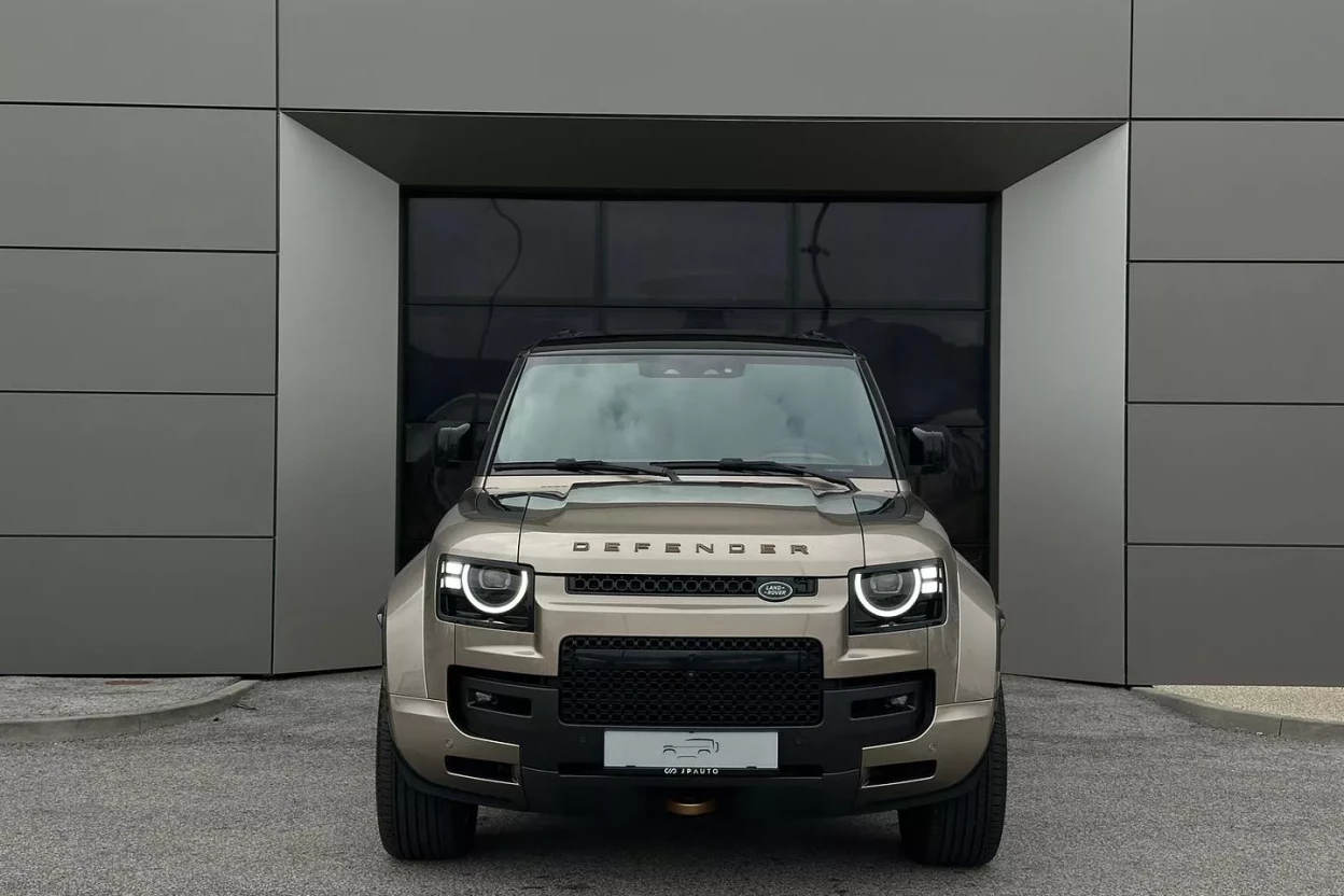 Defender 110 OCTA  P635 V8 MHEV AUTOMAT AWD obrázok č. 1