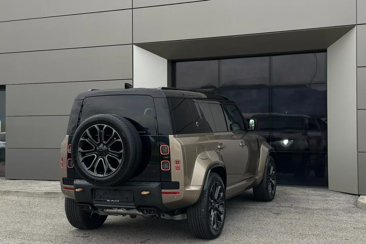 Defender 110 OCTA  P635 V8 MHEV AUTOMAT AWD obrázok č. 5