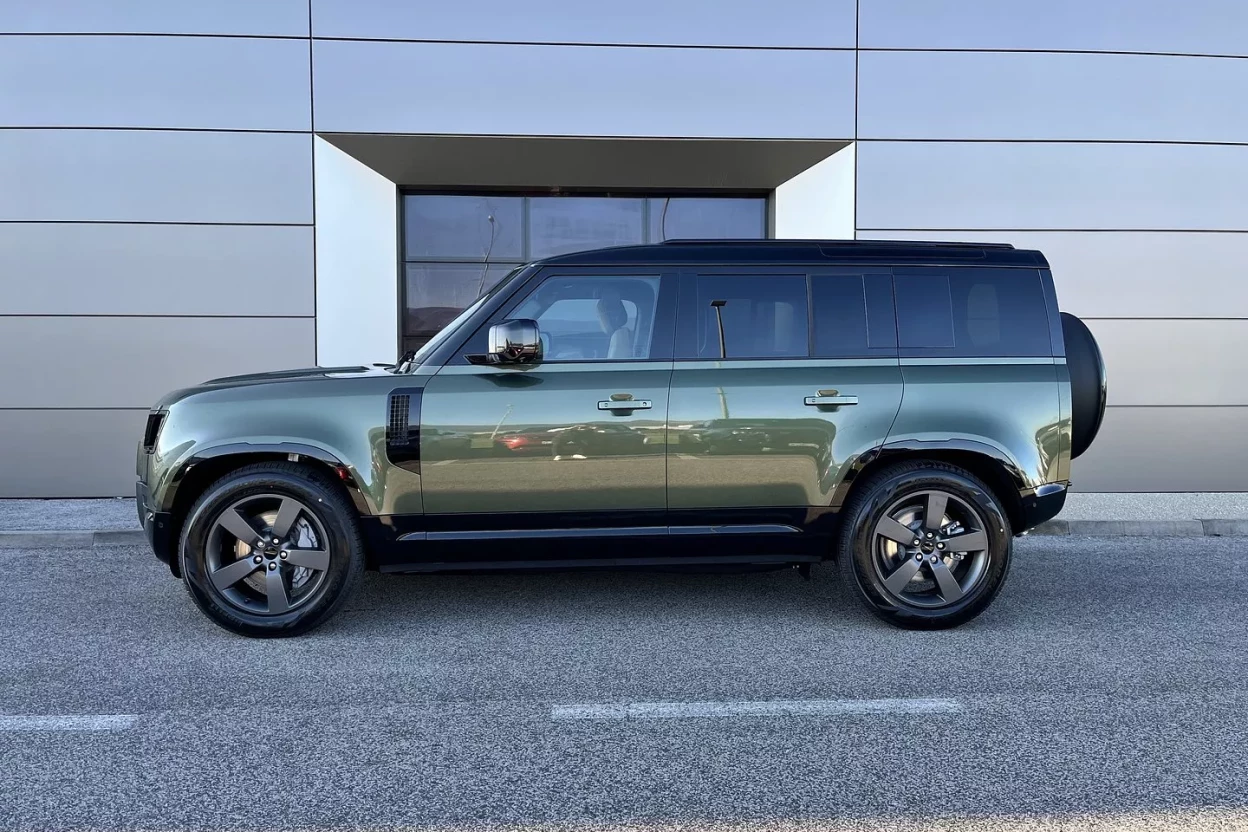 Defender 110 X-Dynamic HSE D350  MHEV AWD obrázok č. 6
