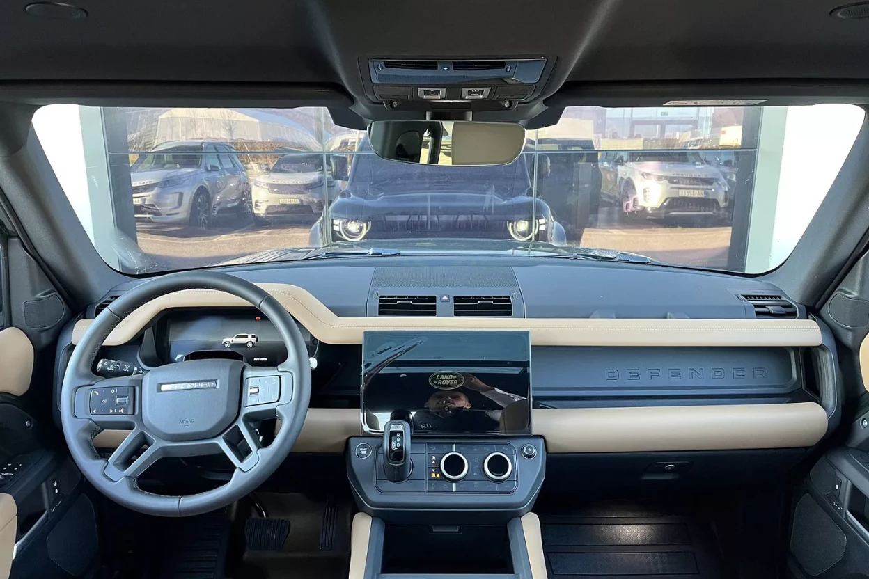 Defender 110 X-Dynamic HSE D350  MHEV AWD obrázok č. 9