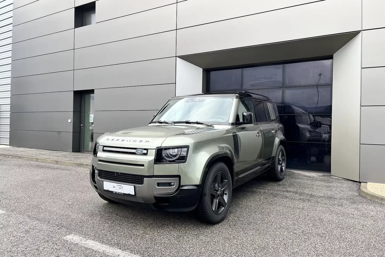 Defender 110 Dynamic SE  D250 AWD MHEV obrázok č. 0
