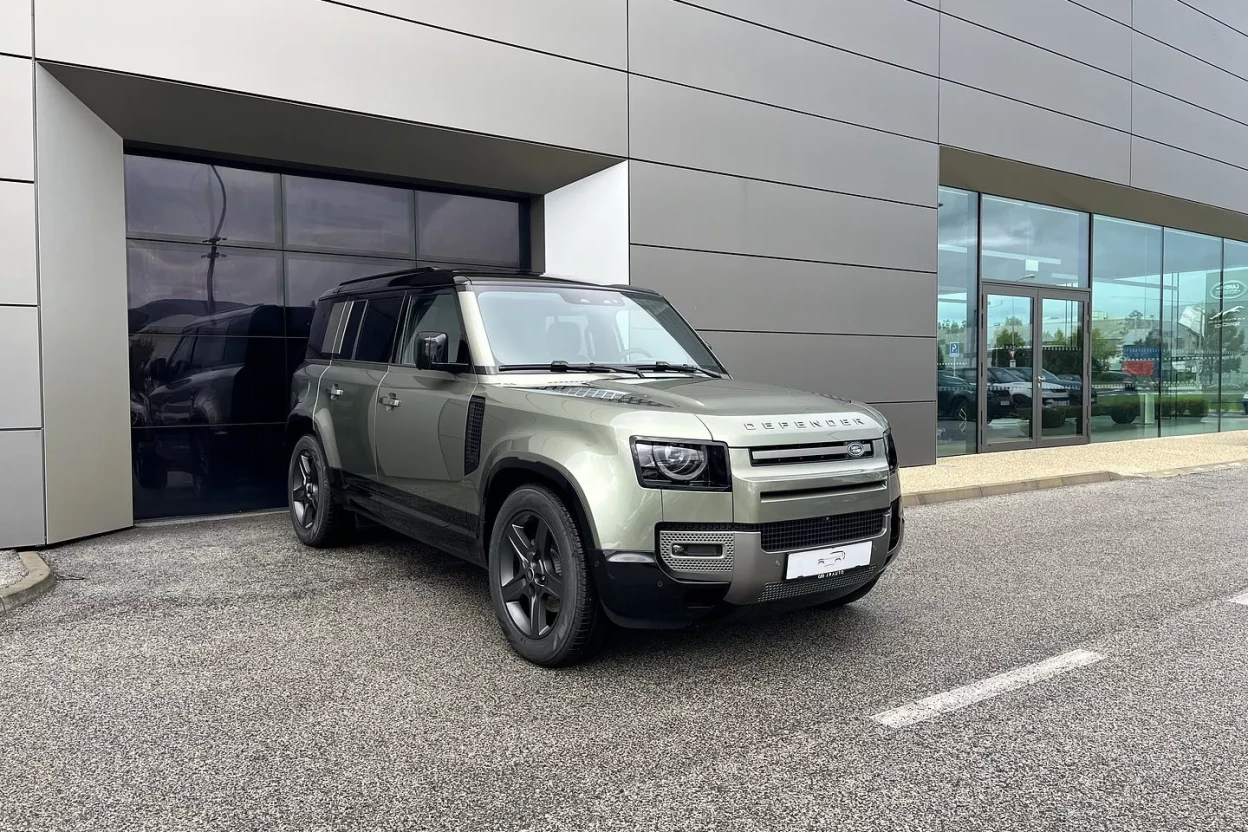 Defender 110 Dynamic SE  D250 AWD MHEV obrázok č. 2