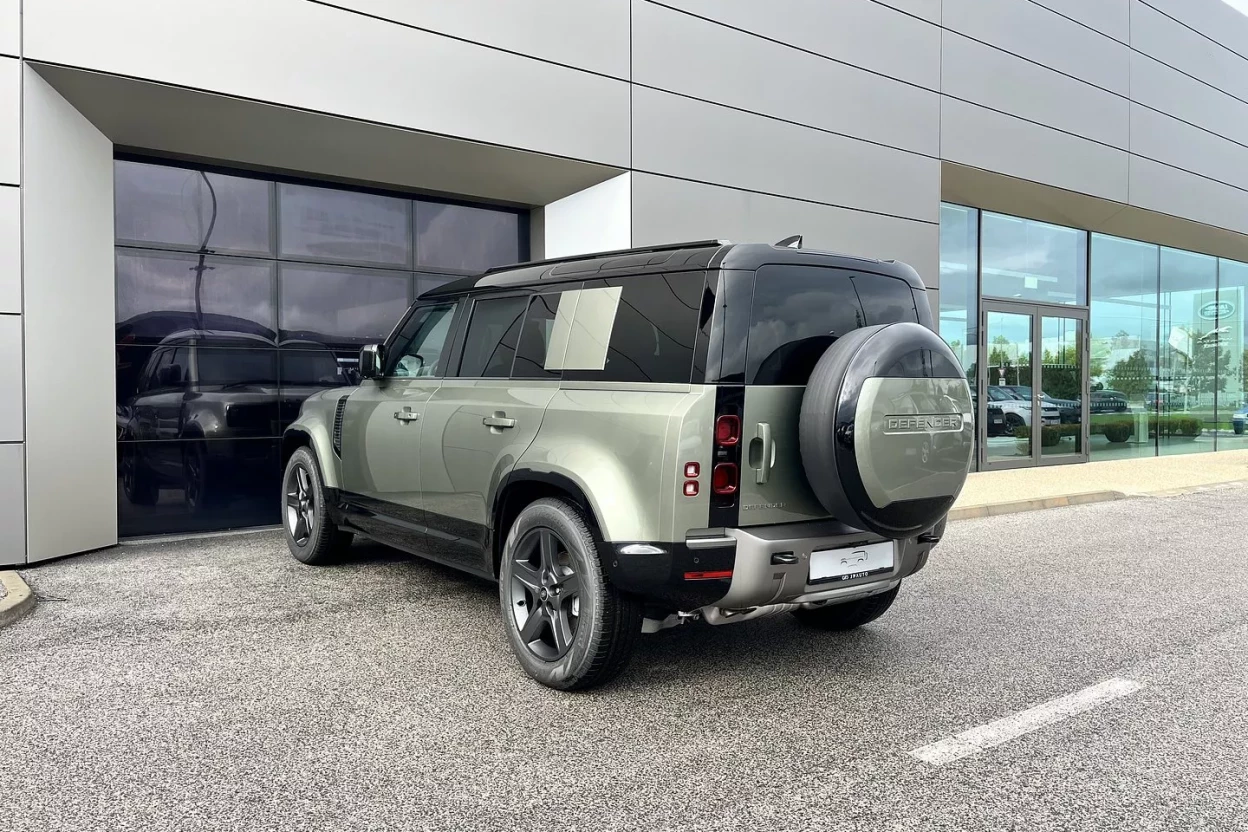 Defender 110 Dynamic SE  D250 AWD MHEV obrázok č. 3