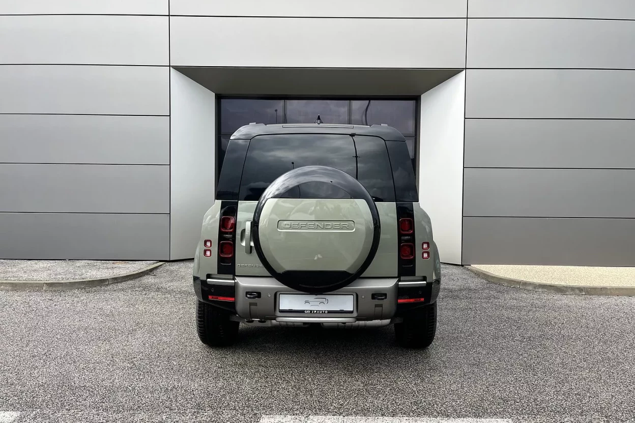 Defender 110 Dynamic SE  D250 AWD MHEV obrázok č. 4