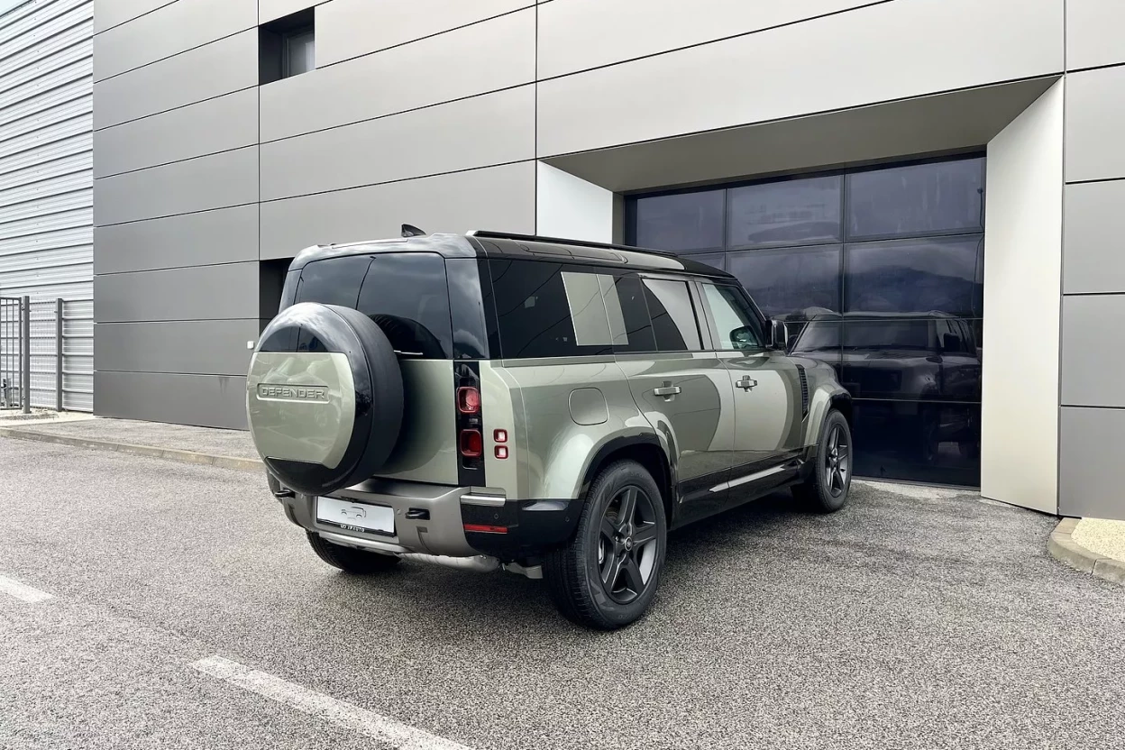Defender 110 Dynamic SE  D250 AWD MHEV obrázok č. 5