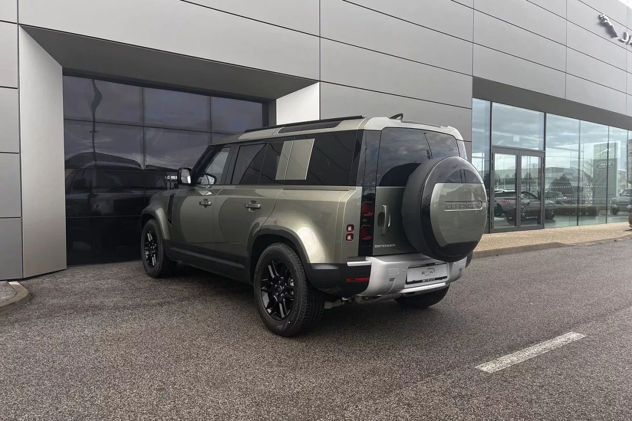 Land Rover Defender 110 S D200 AWD AUTOMAT MHEV obrázok č. 3