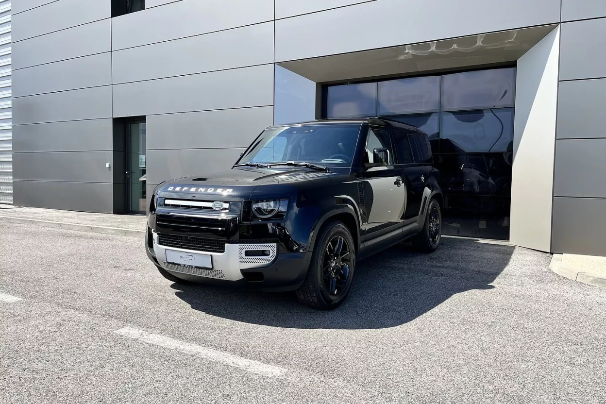 Land Rover Defender 110 S D200 AWD AUTOMAT MHEV obrázok č. 0