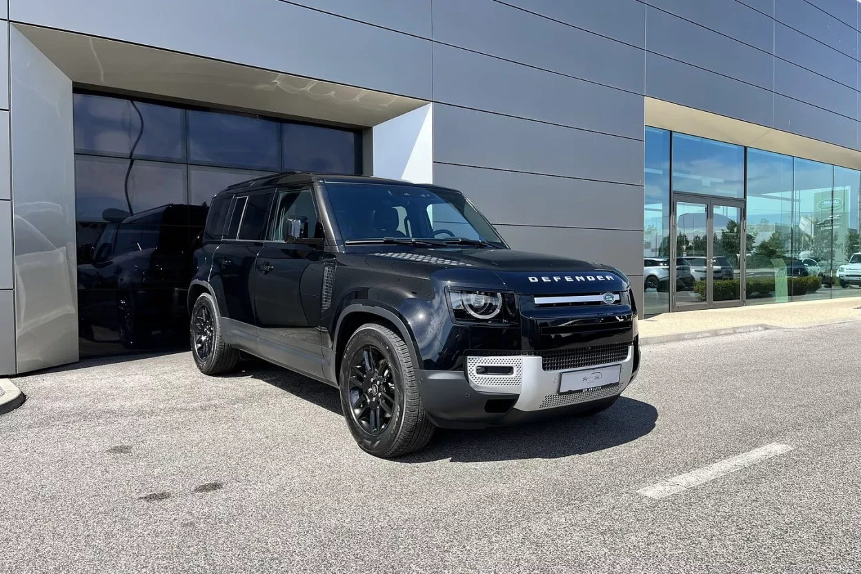 Land Rover Defender 110 S D200 AWD AUTOMAT MHEV obrázok č. 2