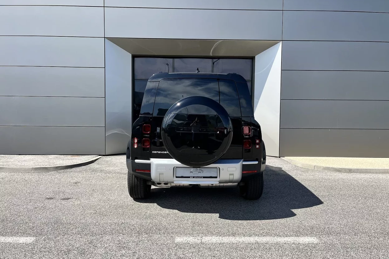Land Rover Defender 110 S D200 AWD AUTOMAT MHEV obrázok č. 4
