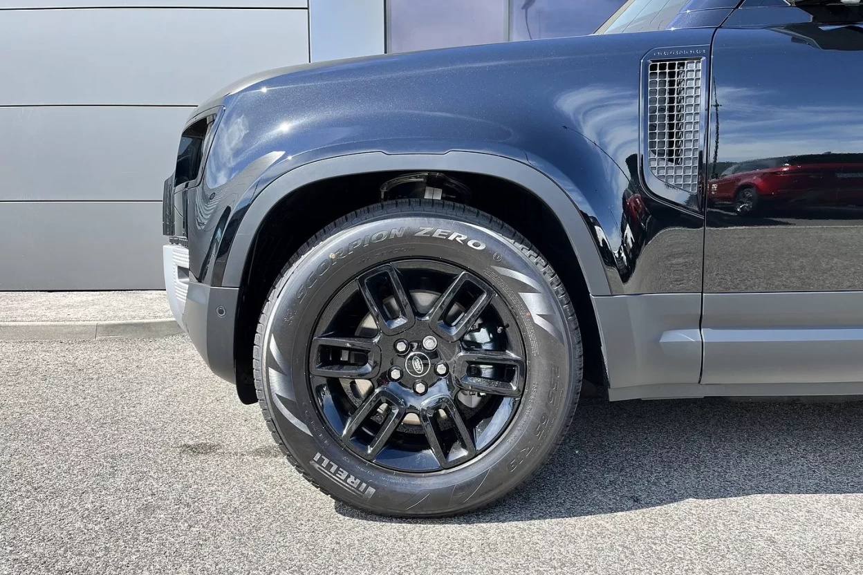 Land Rover Defender 110 S D200 AWD AUTOMAT MHEV obrázok č. 7