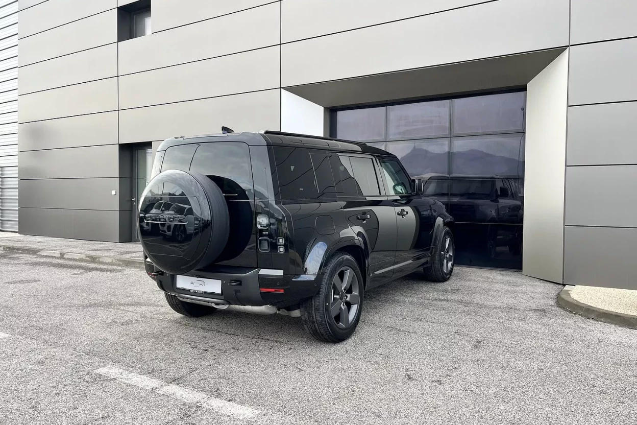 Defender 110 X-Dynamic HSE D350 MHEV AWD obrázok č. 5