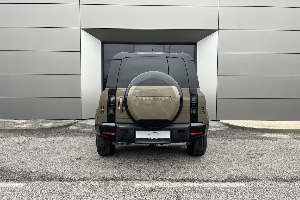 Defender 110 X-Dynamic HSE D350 MHEV AWD obrázok č. 4