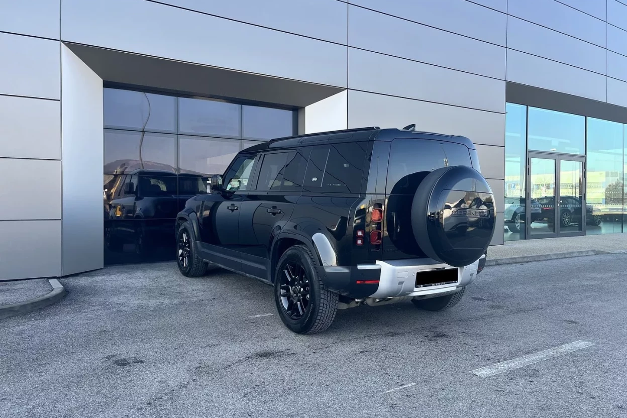 Land Rover Defender 110 S D200 AWD AUTOMAT MHEV obrázok č. 3