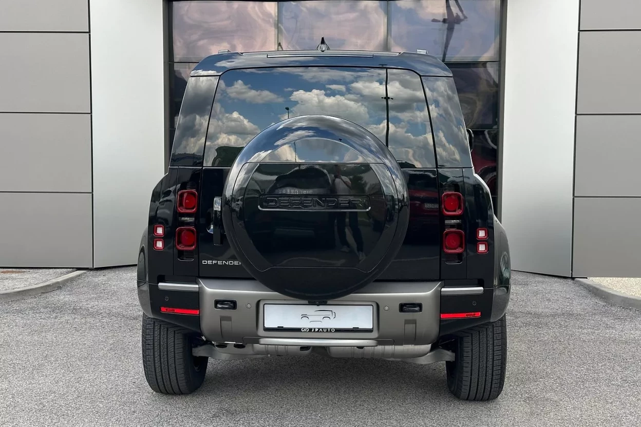 Land Rover Defender 110 X-Dynamic SE D200 AWD AUTOMAT MHEV obrázok č. 4