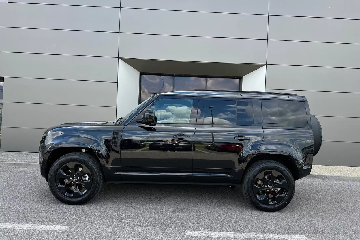 Land Rover Defender 110 X-Dynamic SE D200 AWD AUTOMAT MHEV obrázok č. 6