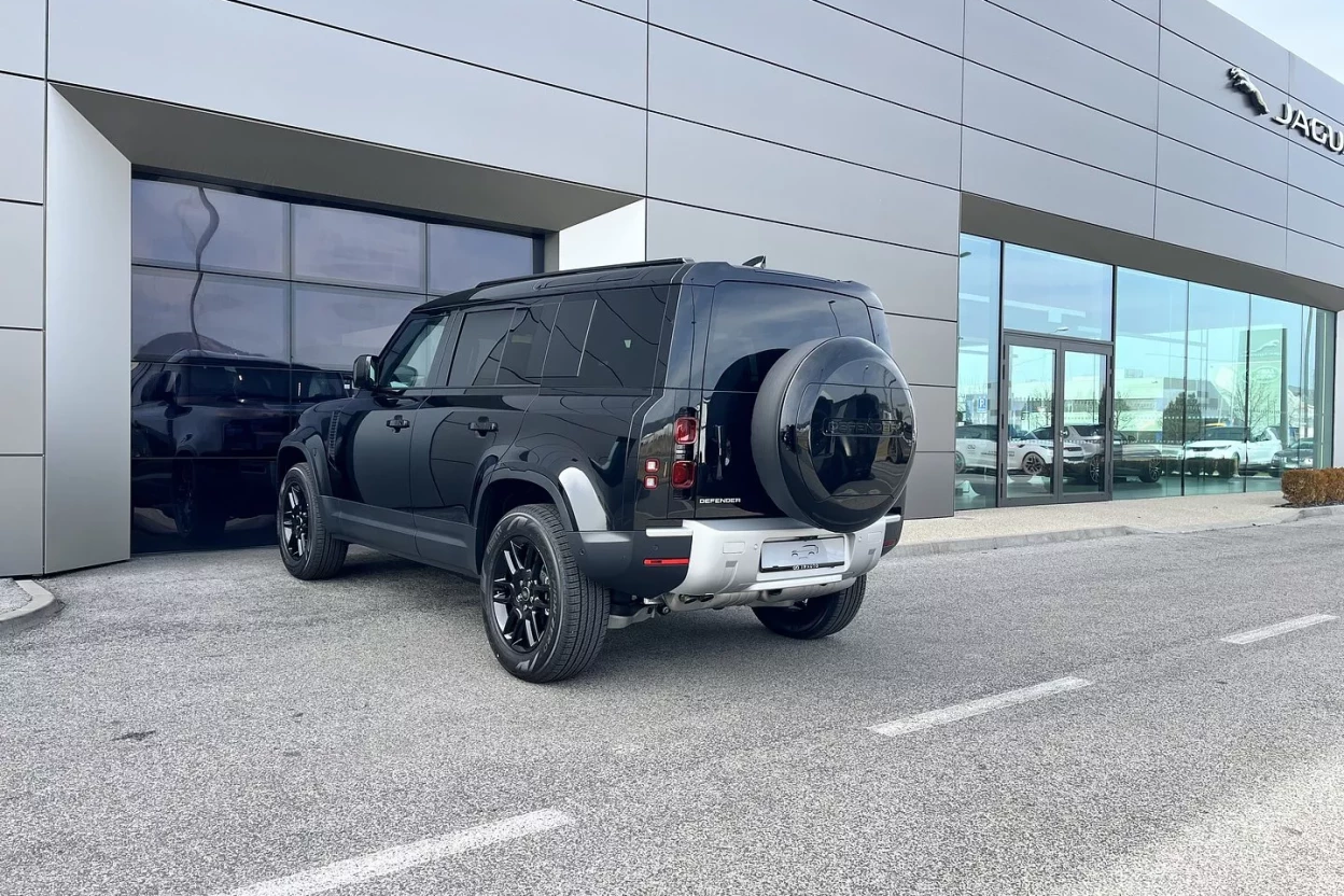Defender 110 S D250 MHEV AWD obrázok č. 3