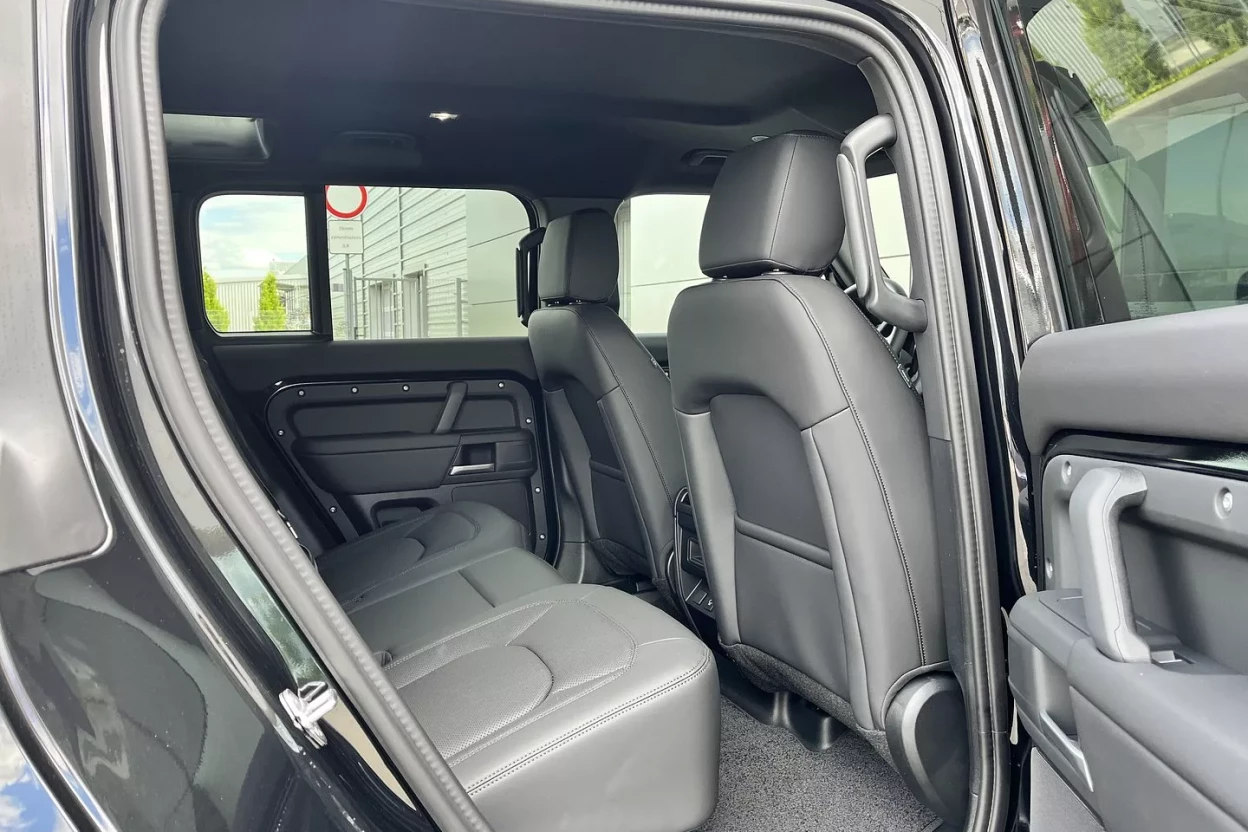 Land Rover Defender 110 S D200 MHEV AUTOMAT AWD obrázok č. 10
