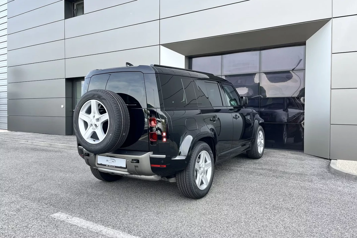 Land Rover Defender 110 X-Dynamic SE D250 MHEV AUTOMAT AWD obrázok č. 3