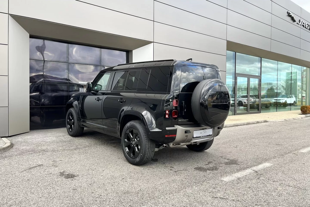 Defender 110 X-Dynamic SE D200 MHEV AWD obrázok č. 3