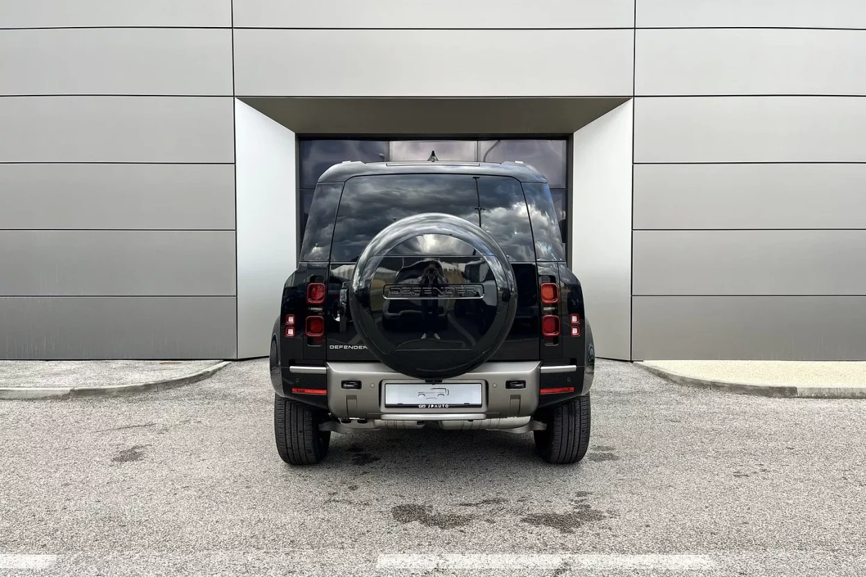 Defender 110 X-Dynamic SE D200 MHEV AWD obrázok č. 4