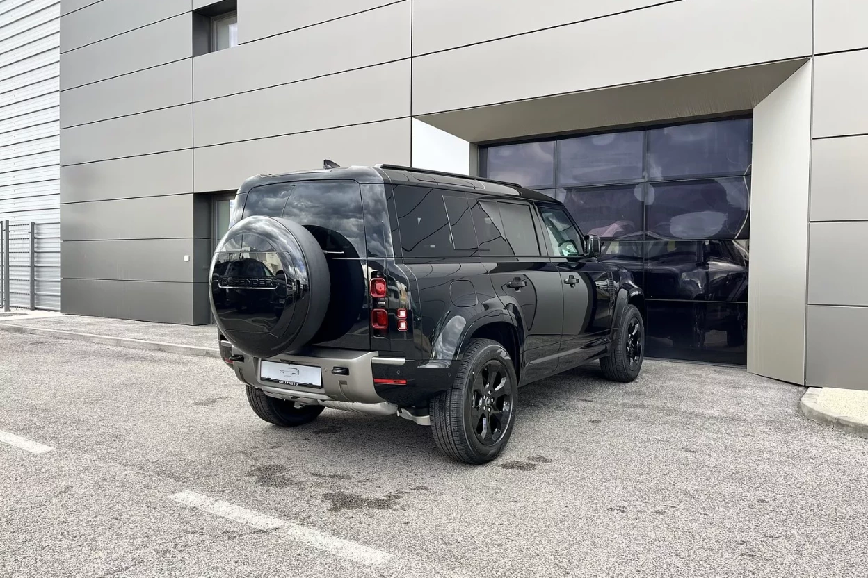 Defender 110 X-Dynamic SE D200 MHEV AWD obrázok č. 5