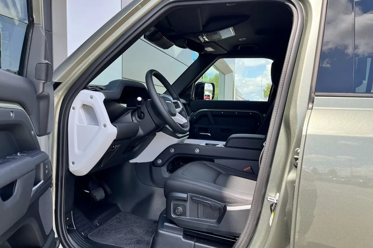 Land Rover Defender 110 S D200 MHEV AUTOMAT AWD obrázok č. 8