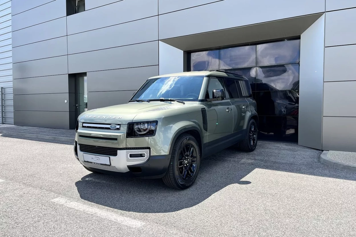 Land Rover Defender 110 S D200 AWD AUTOMAT MHEV obrázok č. 0