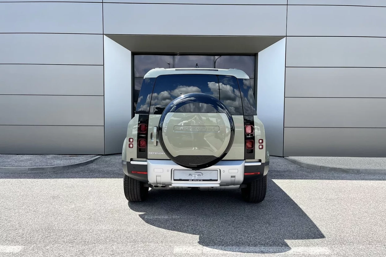 Land Rover Defender 110 S D200 AWD AUTOMAT MHEV obrázok č. 4