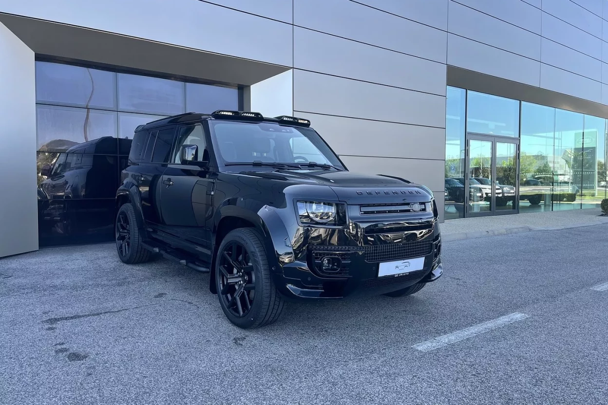 Defender 110 X-Dynamic HSE D300 MHEV AWD obrázok č. 2