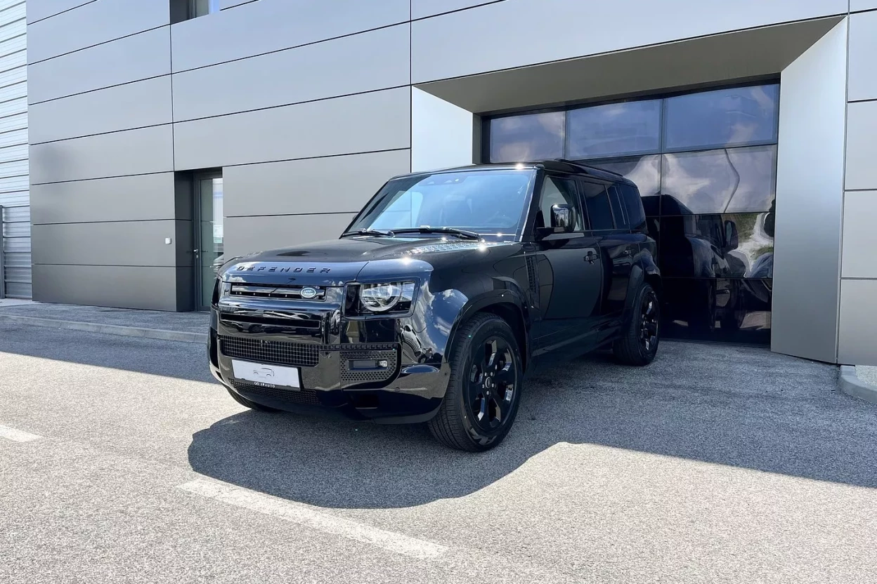 Defender 110 X-Dynamic SE D250 MHEV AUTOM AWD obrázok č. 0