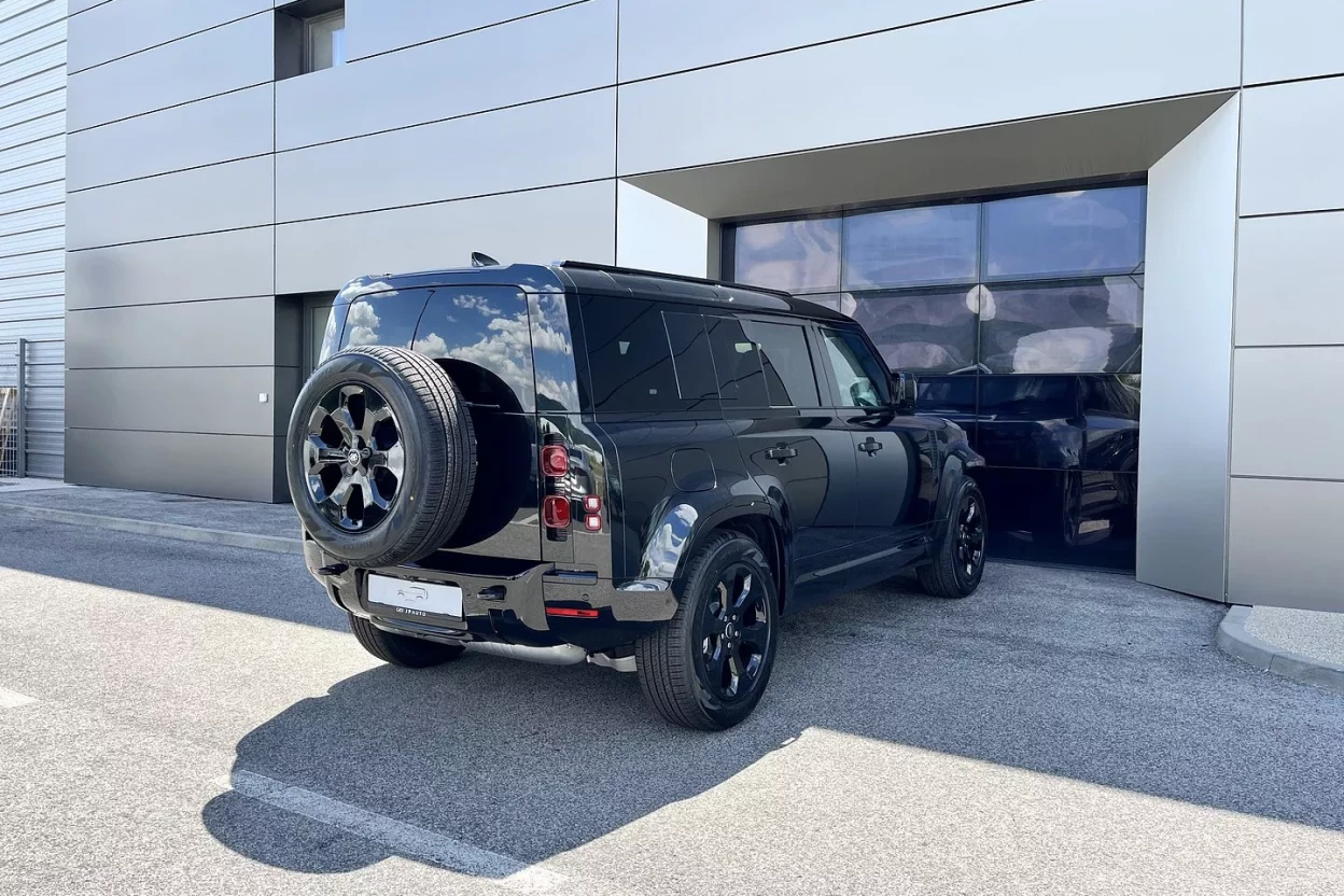 Defender 110 X-Dynamic SE D250 MHEV AUTOM AWD obrázok č. 5
