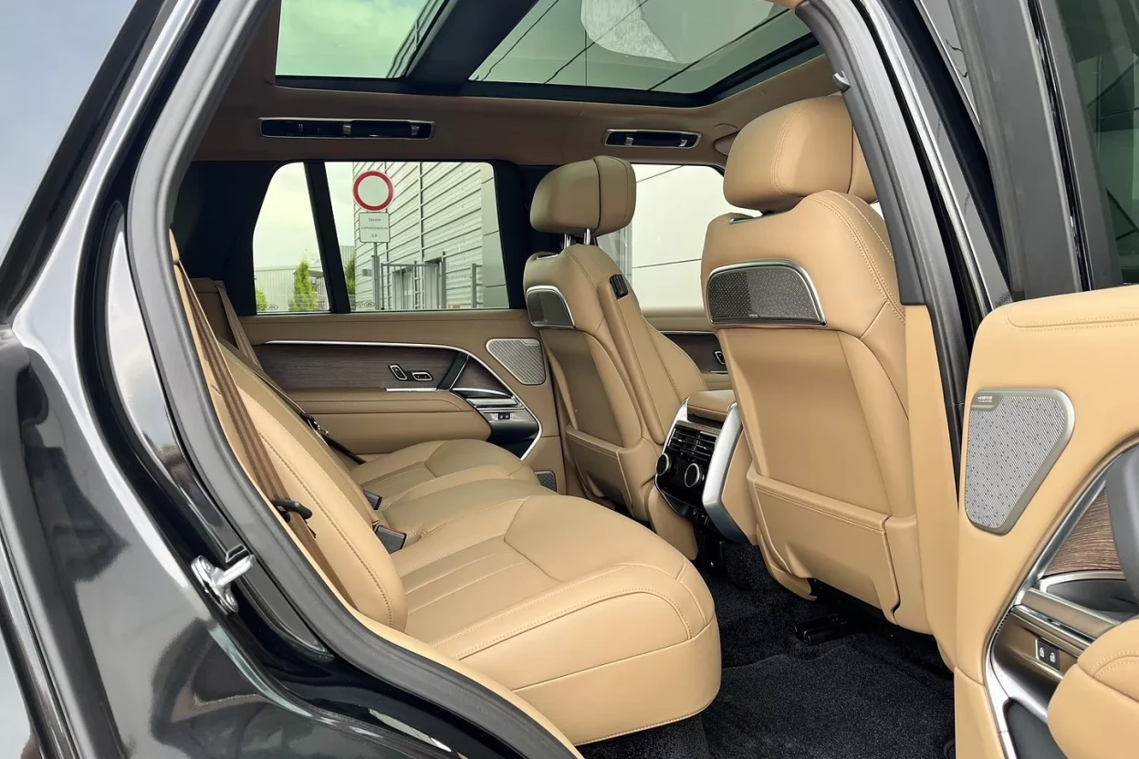 Range Rover Autobiography  P460e PHEV AWD SWB obrázok č. 10
