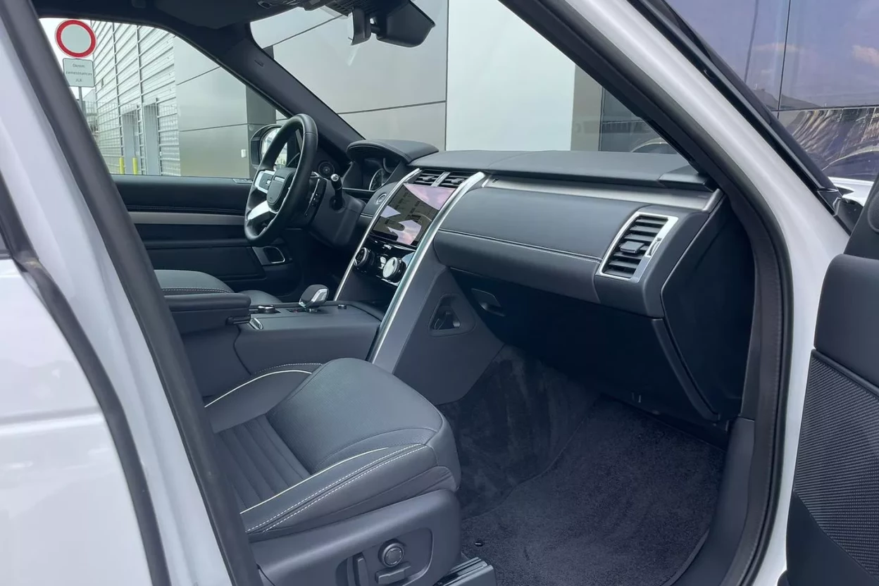 Discovery R-Dynamic SE D250 MHEV AWD  obrázok č. 8