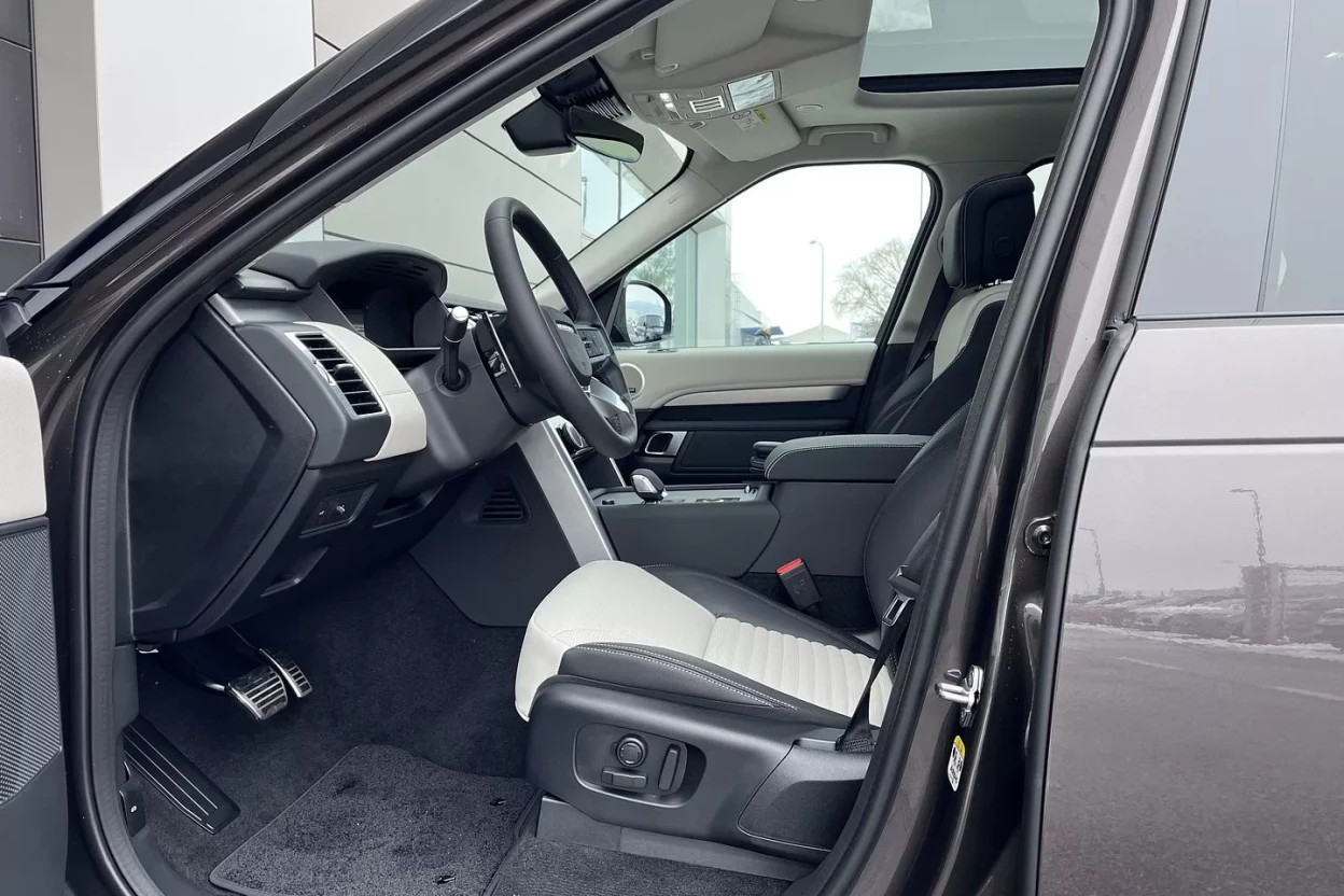 Discovery Dynamic SE D250 MHEV AWD obrázok č. 8