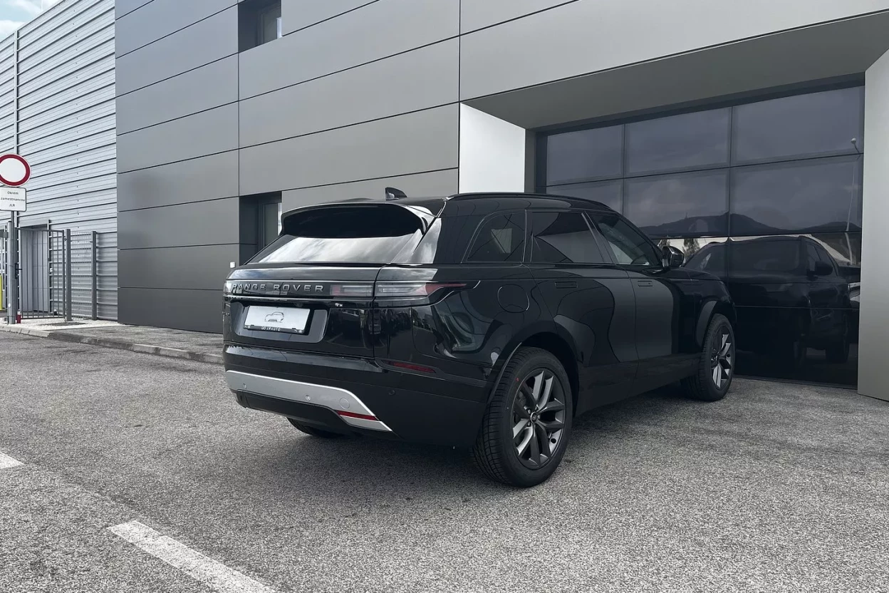 Land Rover Range Rover Velar S D 200 obrázok č. 3