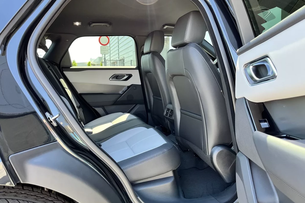 Land Rover Range Rover Velar S D200 AWD AUTOMAT MHEV obrázok č. 10