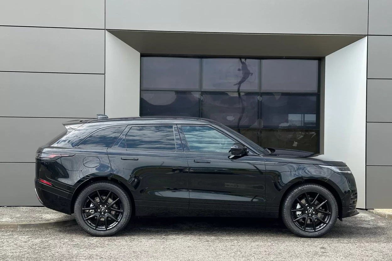 Land Rover Range Rover Velar Dynamic SE D200 AWD MHEV obrázok č. 7