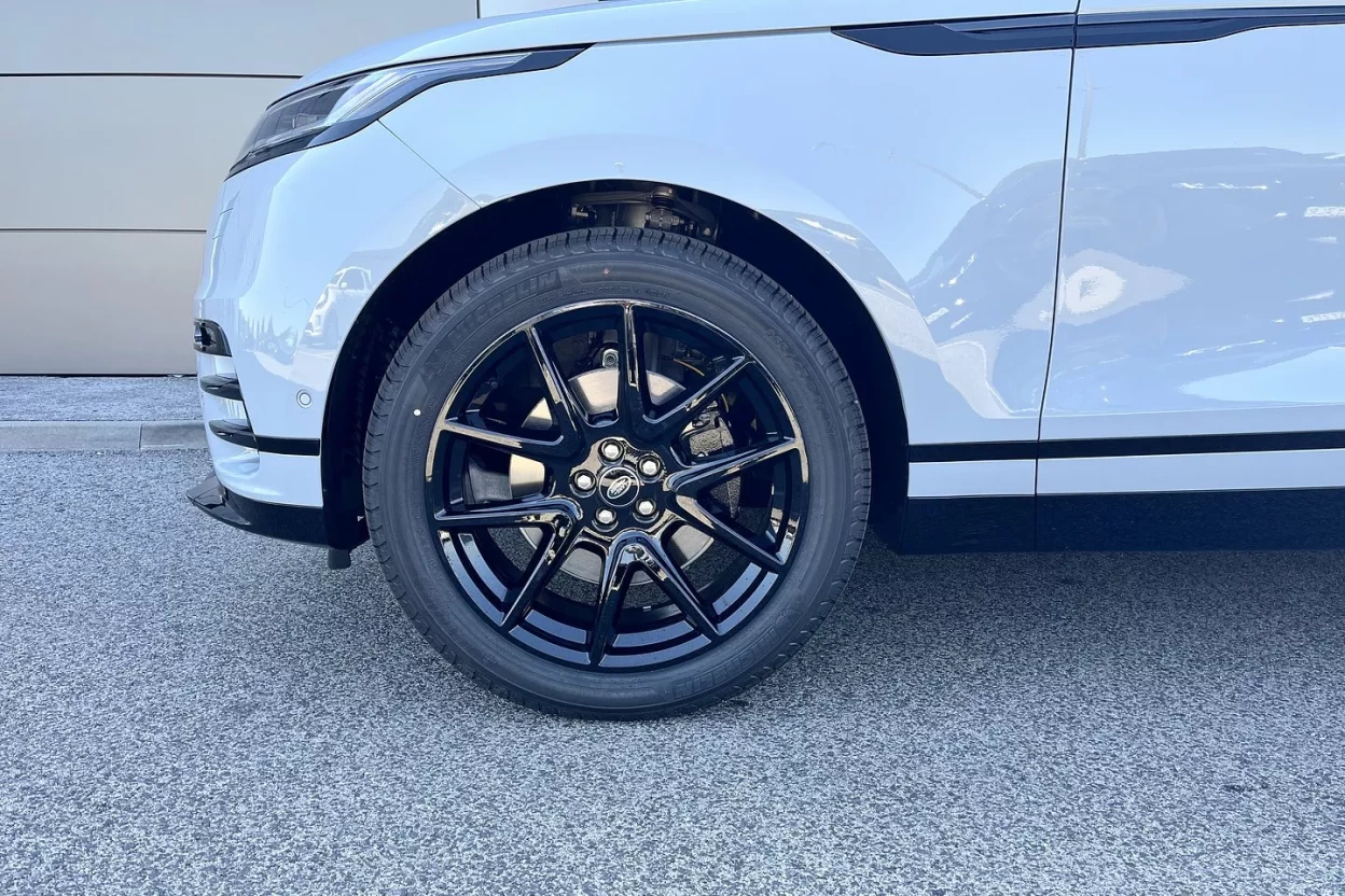 Range Rover Velar  Dynamic SE D200 AWD MHEV AUTOMAT obrázok č. 7