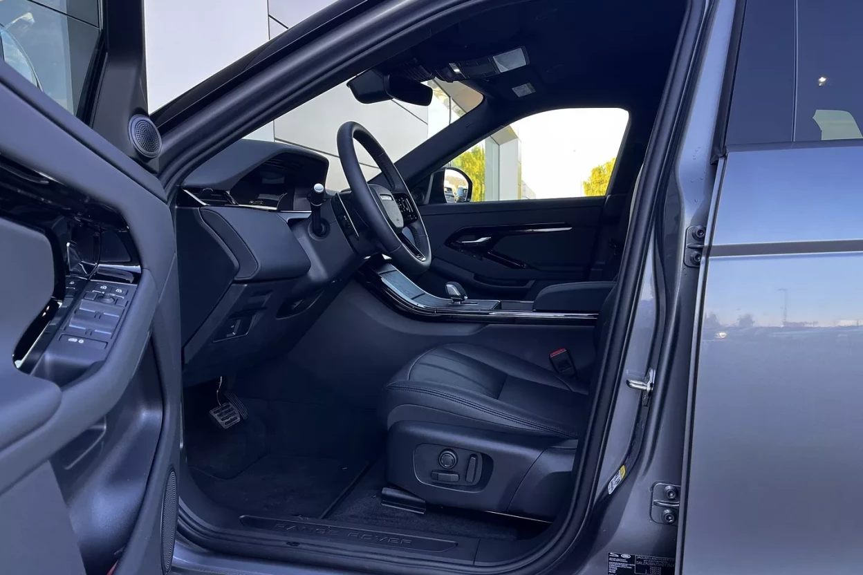 Land Rover Range Rover Evoque  S D165 MHEV AWD obrázok č. 9