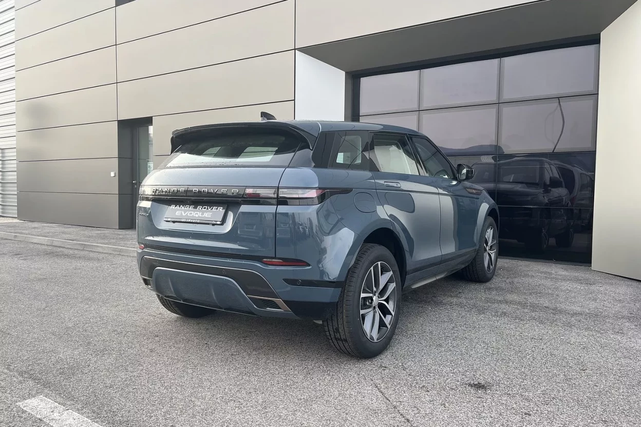 Land Rover Range Rover Evoque R-DYNAMIC SE D165 SE 2,0 l I4 AWD obrázok č. 5